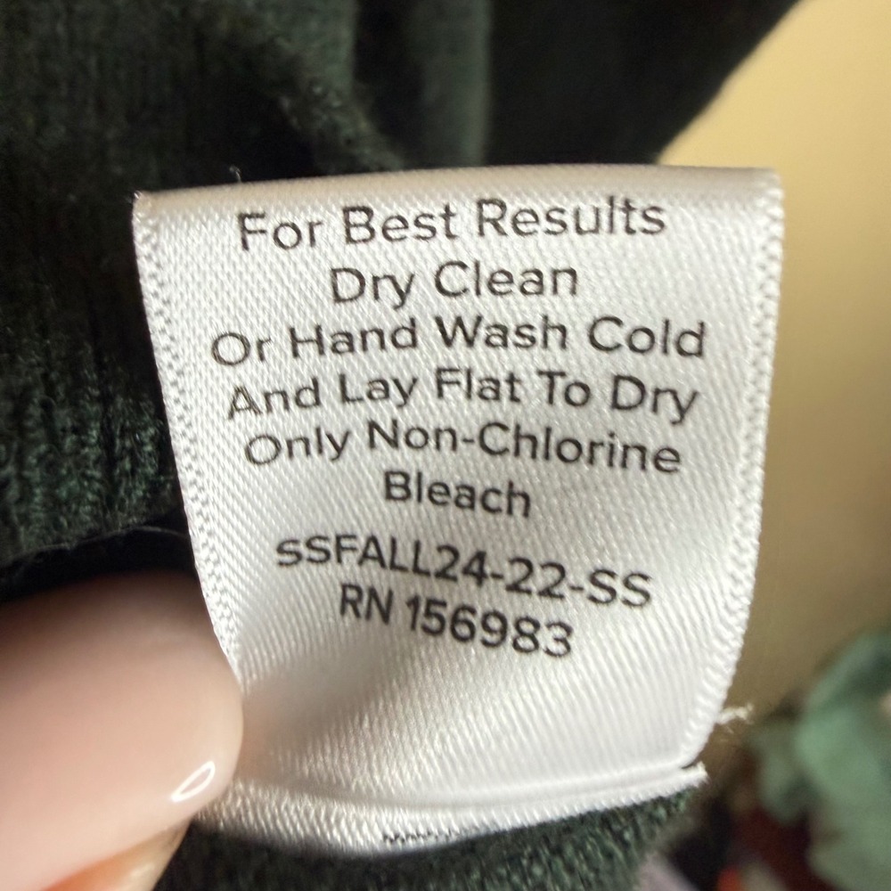 Evereve Lessie Off Shoulder Dark Green Soft Long Sleeve Sweater Size Large - Picture 8 of 11